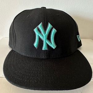New York Yankee Hat Fitted, Size 7 3/4